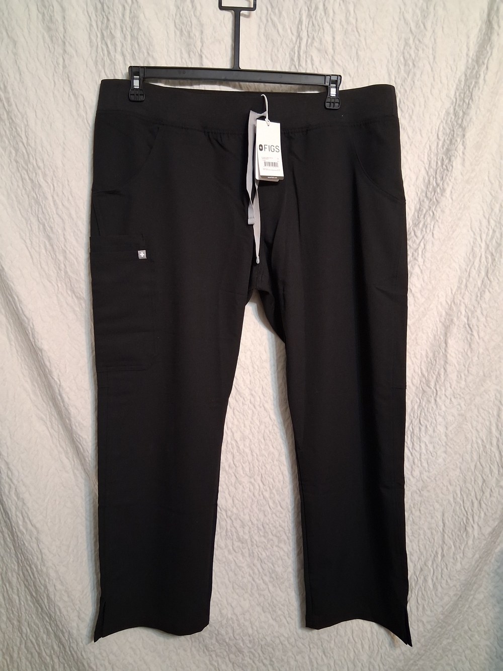 FIGS Women's Kade Black Cargo  Jogger-Style Scrub Pants